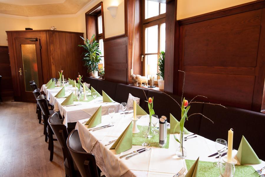 Linde Restaurant & Hotel Nussloch ภายนอก รูปภาพ