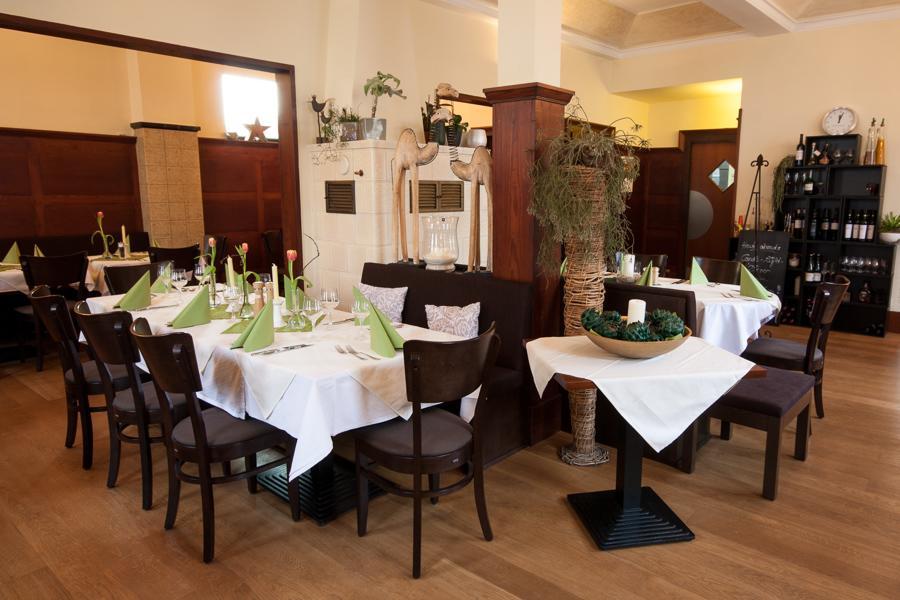 Linde Restaurant & Hotel Nussloch ภายนอก รูปภาพ