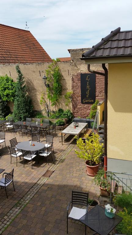 Linde Restaurant & Hotel Nussloch ภายนอก รูปภาพ