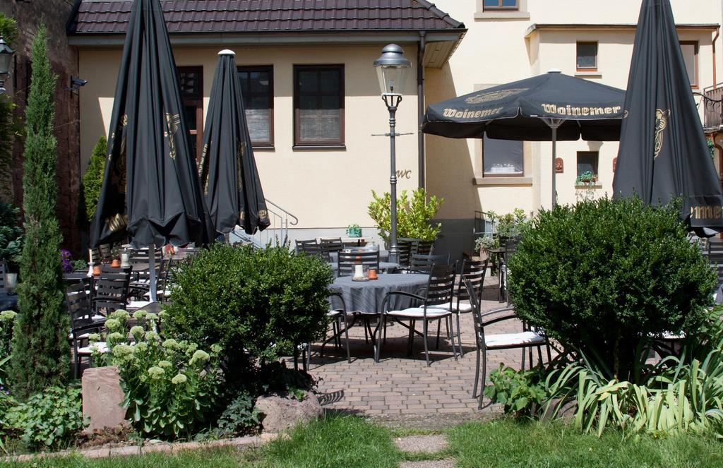 Linde Restaurant & Hotel Nussloch ภายนอก รูปภาพ